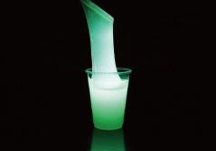 暗いところで光るスライムの画像